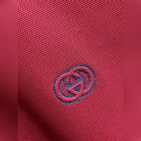 Новинка весенней коллекции Gucci： футб