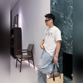 Gucci — эксклюзивная новинка： мужская 