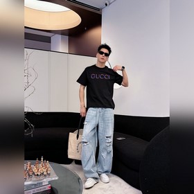 Gucci — эксклюзивная новинка： мужская 