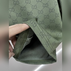 Новая весенняя коллекция Gucci： компле
