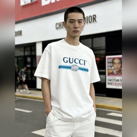 Новинка весенней коллекции Gucci： футб