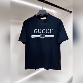 Новинка весенней коллекции Gucci： футб