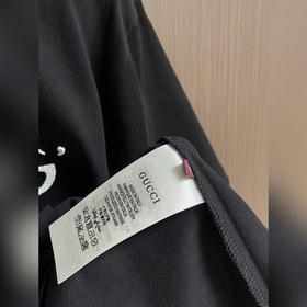 Новая модель футболки с короткими рука