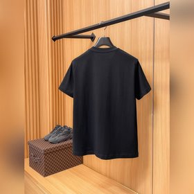 Gucci 26： премьера новой коллекции вес