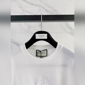 Gucci 26： премьера новой коллекции вес
