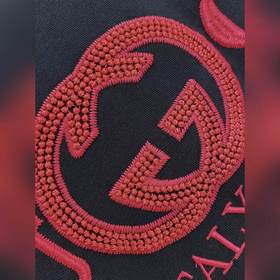 Gucci： премьера новых моделей весна-ле