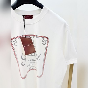 Размеры： S, M, L, XL. Модель унисекс