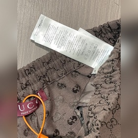Цена верхней части — 2600, цена шорт —