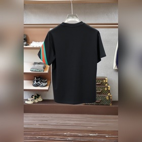 Gucci — модный комплект из тонких шо
