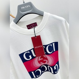 GU*Gu — новая модель 26ss с логотипом 