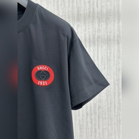 Новая модель хлопковой футболки с коро