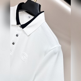 Новинка весенней коллекции Gucci： хлоп