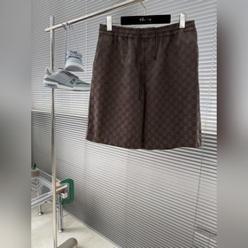 Цена верхней части — 2500, цена шорт