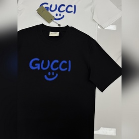 Тенденционная футболка Gucci с изображ