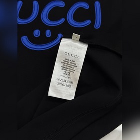 Тенденционная футболка Gucci с изображ