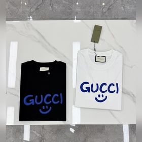 Тенденционная футболка Gucci с изображ