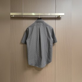 Цена рубашки — 2500, цена шорт — 2300 