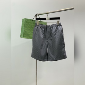 Цена верхней части — 2500, цена шорт —