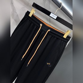 Новые брюки в стиле кэжуал от Hermès 2