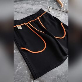 Новые кожаные шорты Hermès с логотипом