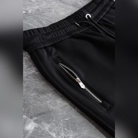 Новые кожаные шорты Hermès с логотипом