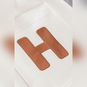 Новые кожаные шорты Hermès с логотипом