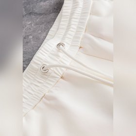 Новые кожаные шорты Hermès с логотипом