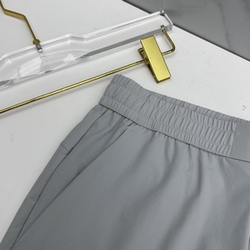 Hermes — новые модели брюк в стиле кэж