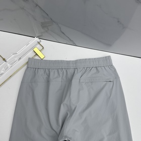 Hermes — новые модели брюк в стиле кэж