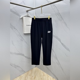 Hermes — новые модели брюк в стиле кэж