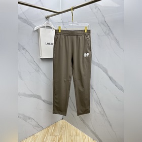 Hermes — новые модели брюк в стиле кэж