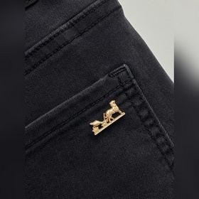 Эксклюзивная новинка от Hermes： модные