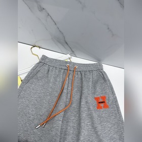 Hermes： новые модели шорт в стиле кэжу