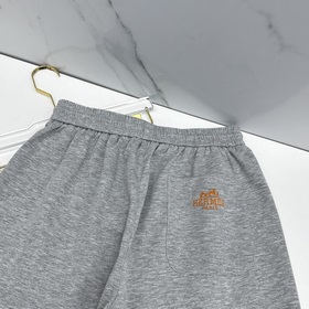 Hermes： новые модели шорт в стиле кэжу