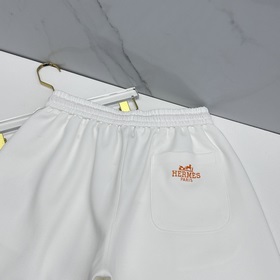 Hermes： новые модели шорт в стиле кэжу
