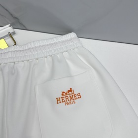 Hermes： новые модели шорт в стиле кэжу