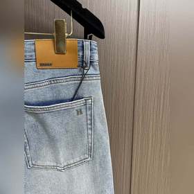 Джинсы бренда Hermes с логотипом, прош