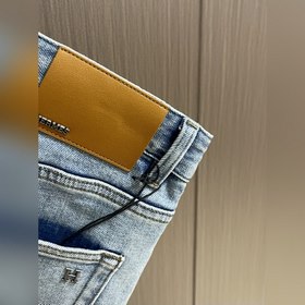 Джинсы бренда Hermes с логотипом, прош