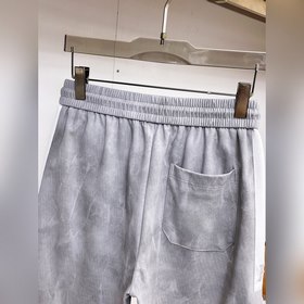 Hermès： с полным набором логотипов, но