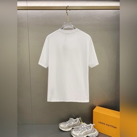 Новейшая коллекция Hermès 2026： высоко