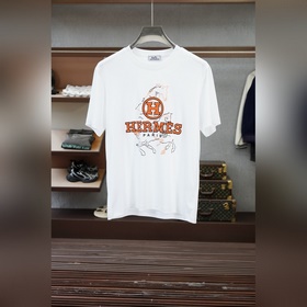 Hermès — новая модель футболки с кругл
