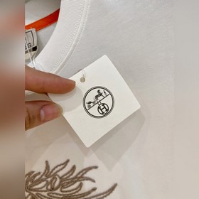 HERMES： премьера новой коллекции весна