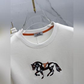 Новые весенне-летние комплекты Hermes：