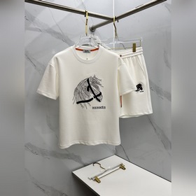 Новые весенне-летние комплекты Hermes：