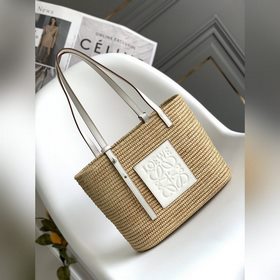 Loewe — традиционная квадратная плетен