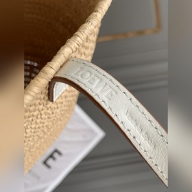 Loewe — традиционная квадратная плетен