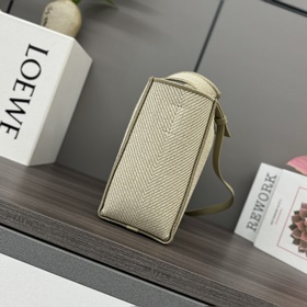 Новая сумка Loewe Font Tote из жаккард