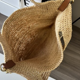 Сумка Loewe Slit в мини-формате из кок
