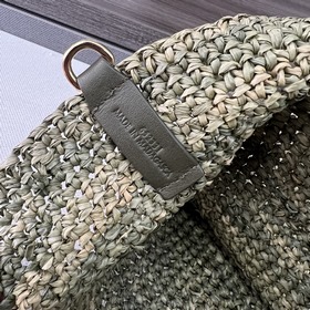 Сумка Loewe Slit в мини-формате из кок