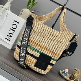 Сумка Loewe Slit в мини-формате из пал